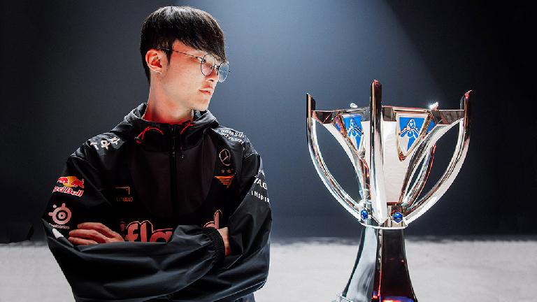 LoL : Faker avec T1 remporte son 4e titre de champion du monde
