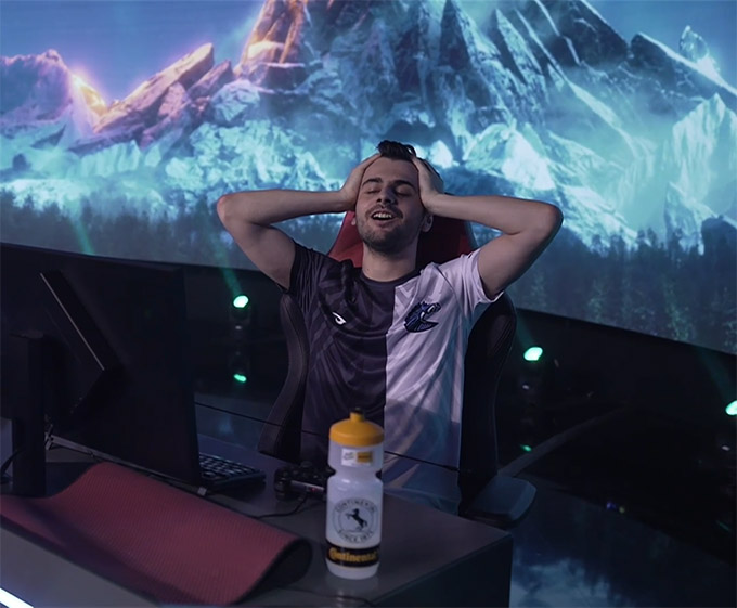 Tjalic au moment de sa victoire à l'Ascension sur Trackmania