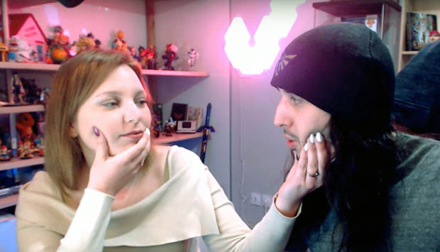 Jiraya dévoile sa femme en vidéo